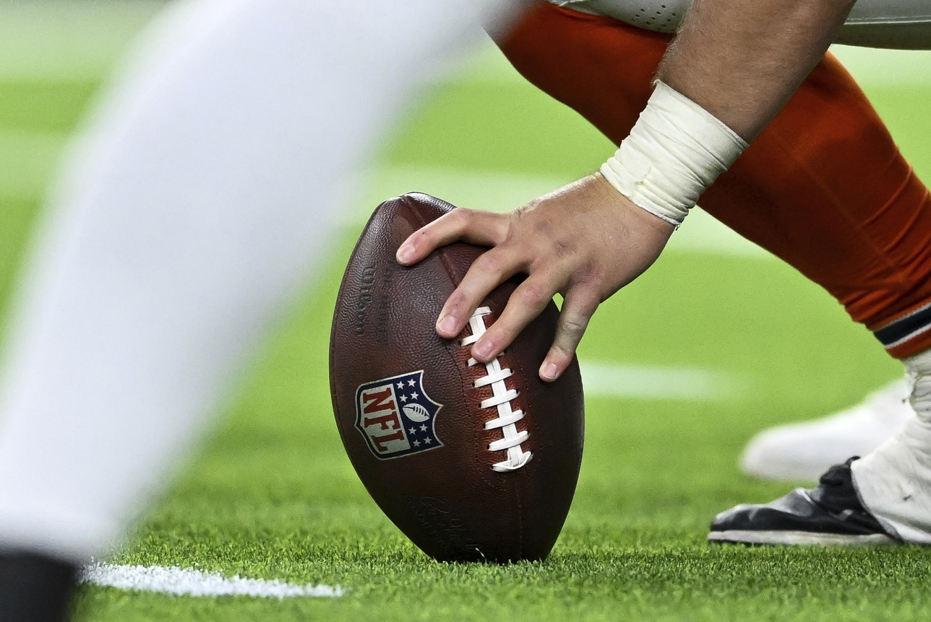 Bears_Texans_Football_24265330463643.jpg
